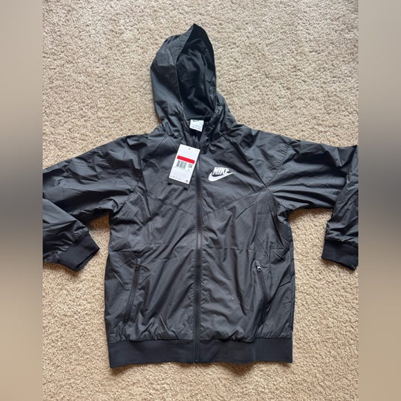 Nike Windbreaker Jacket Kids Large Full Zip Hooded Lightweight 850443-011 NEW - Picture 1 of 5